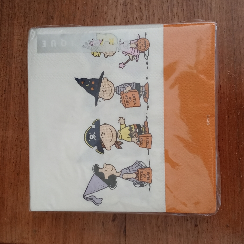 Snoopy Halloween cocktail napkins